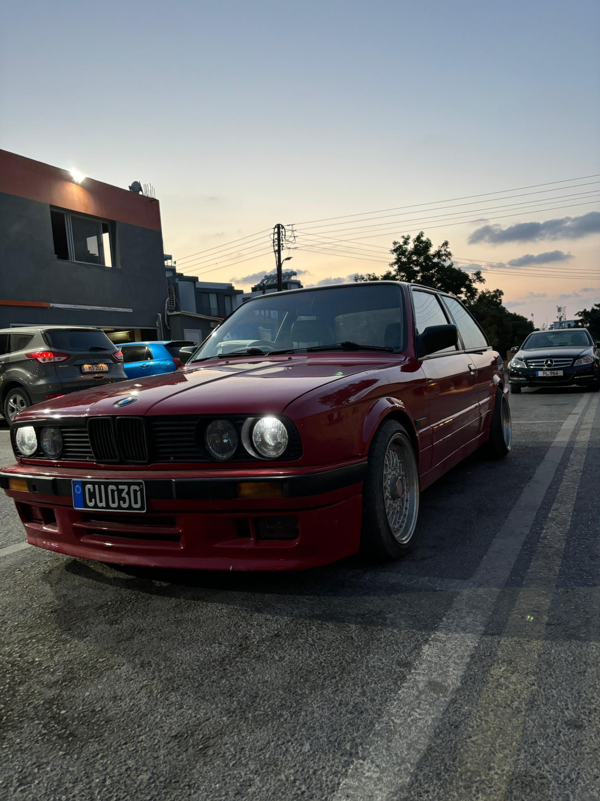 BMW E30 325i