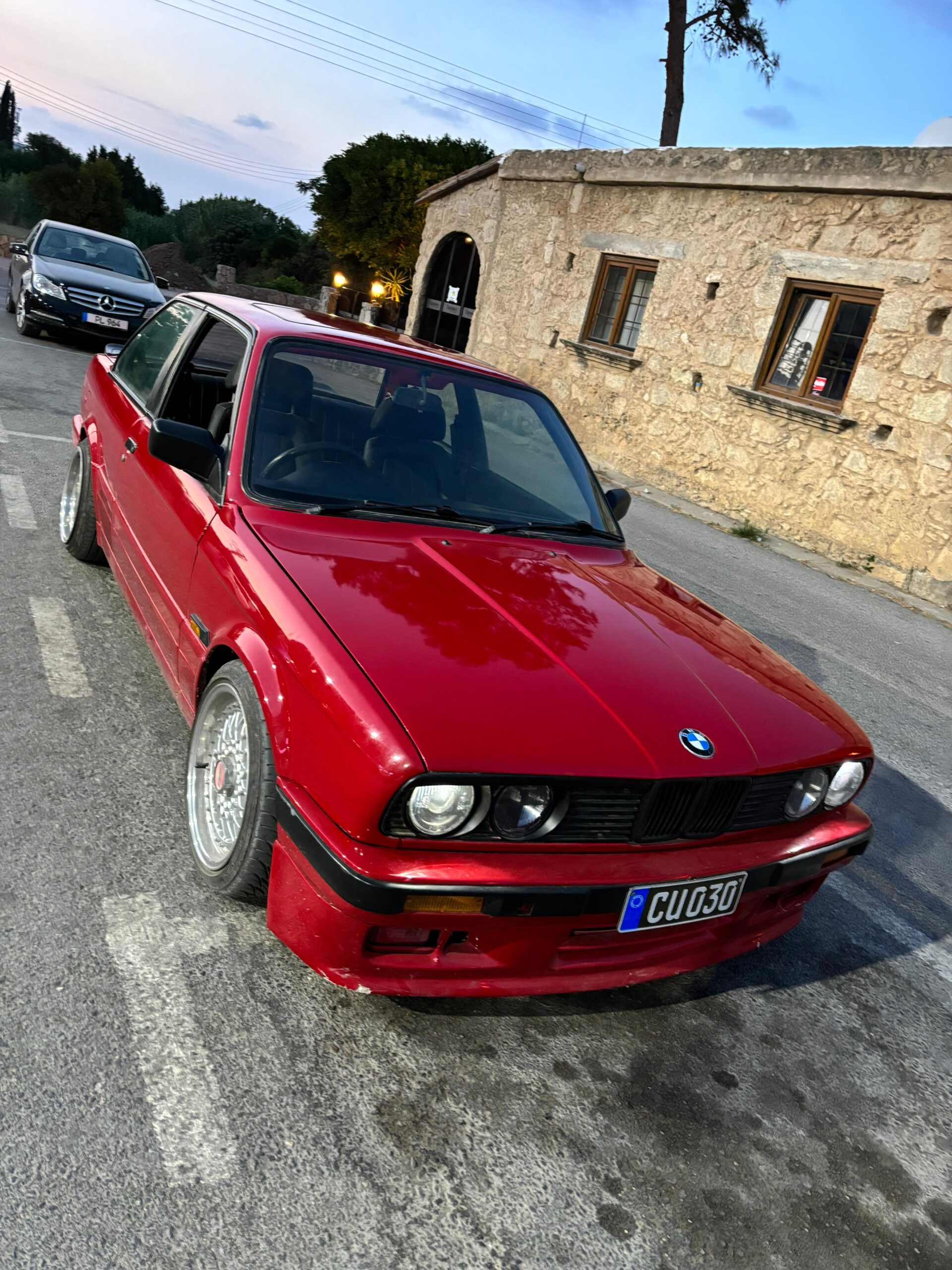 BMW E30 325i