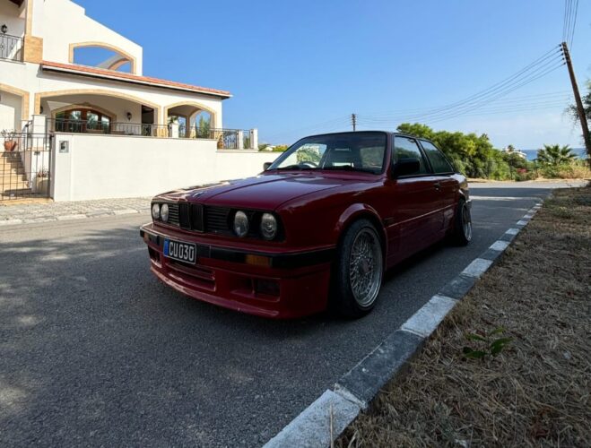 BMW E30 325i