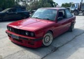 BMW E30 325i